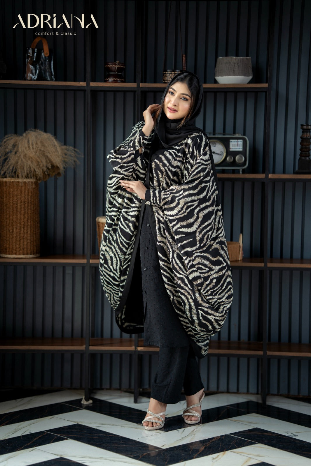 Comfortable Modest Cape |CMC 05