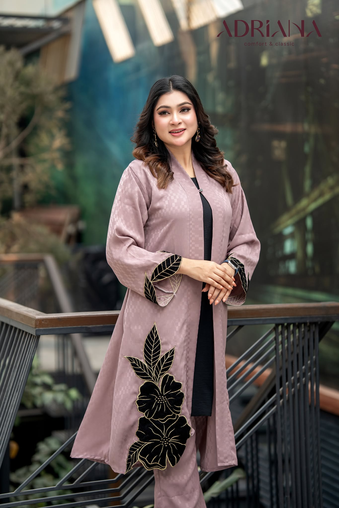 Luxury Mauve Embroidered cutwork shrug Set  | LSC 08