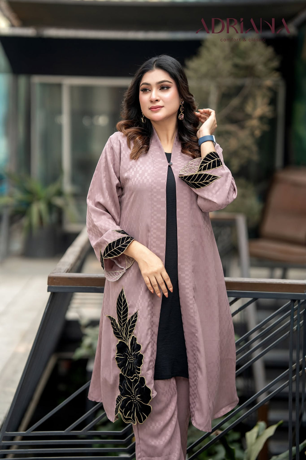 Luxury Mauve Silk shrug Set with Embroidered cutwork | LSC 08