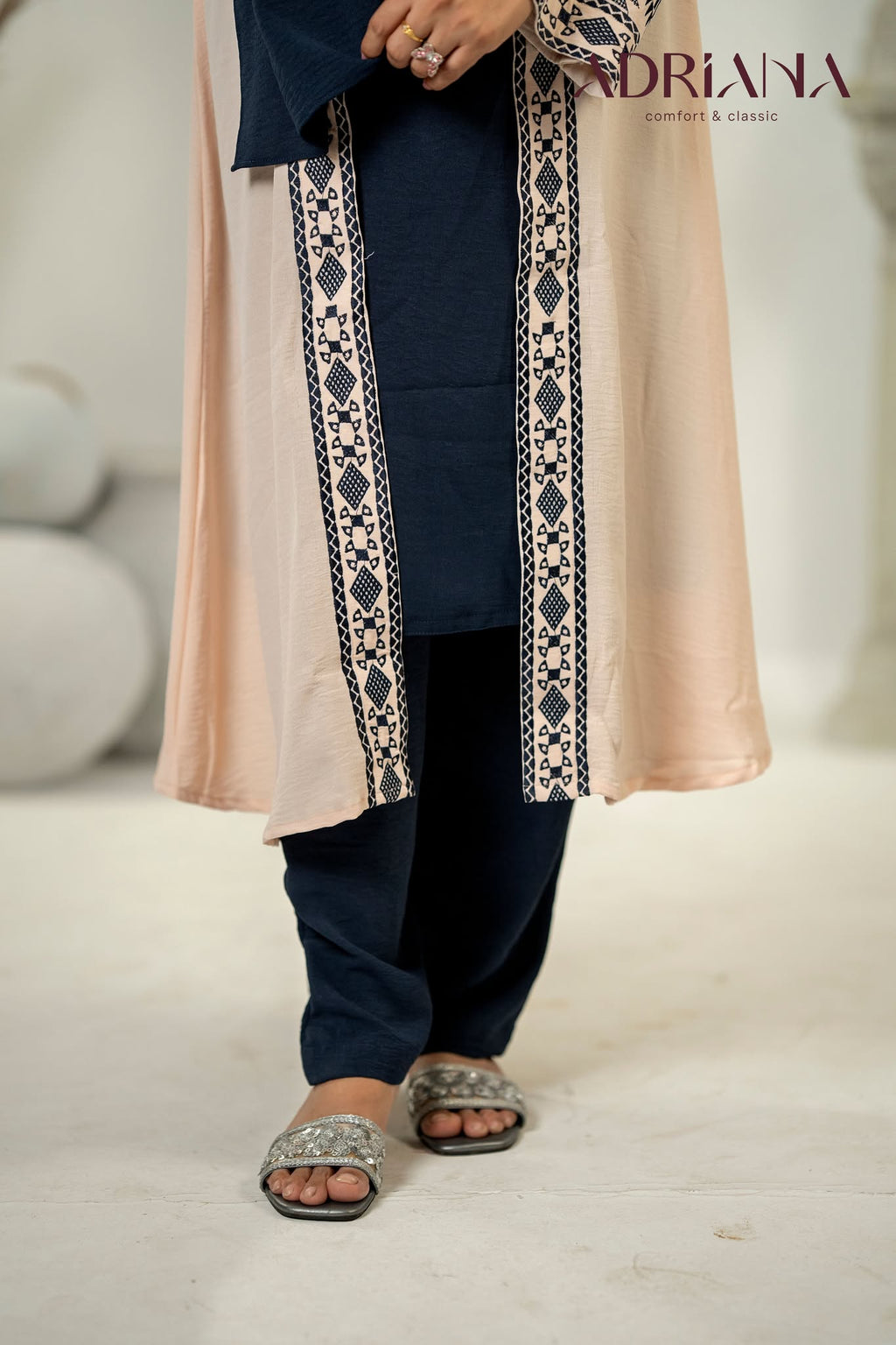 Luxury Embroidered Kimono Shrug Set | Code: CS 131