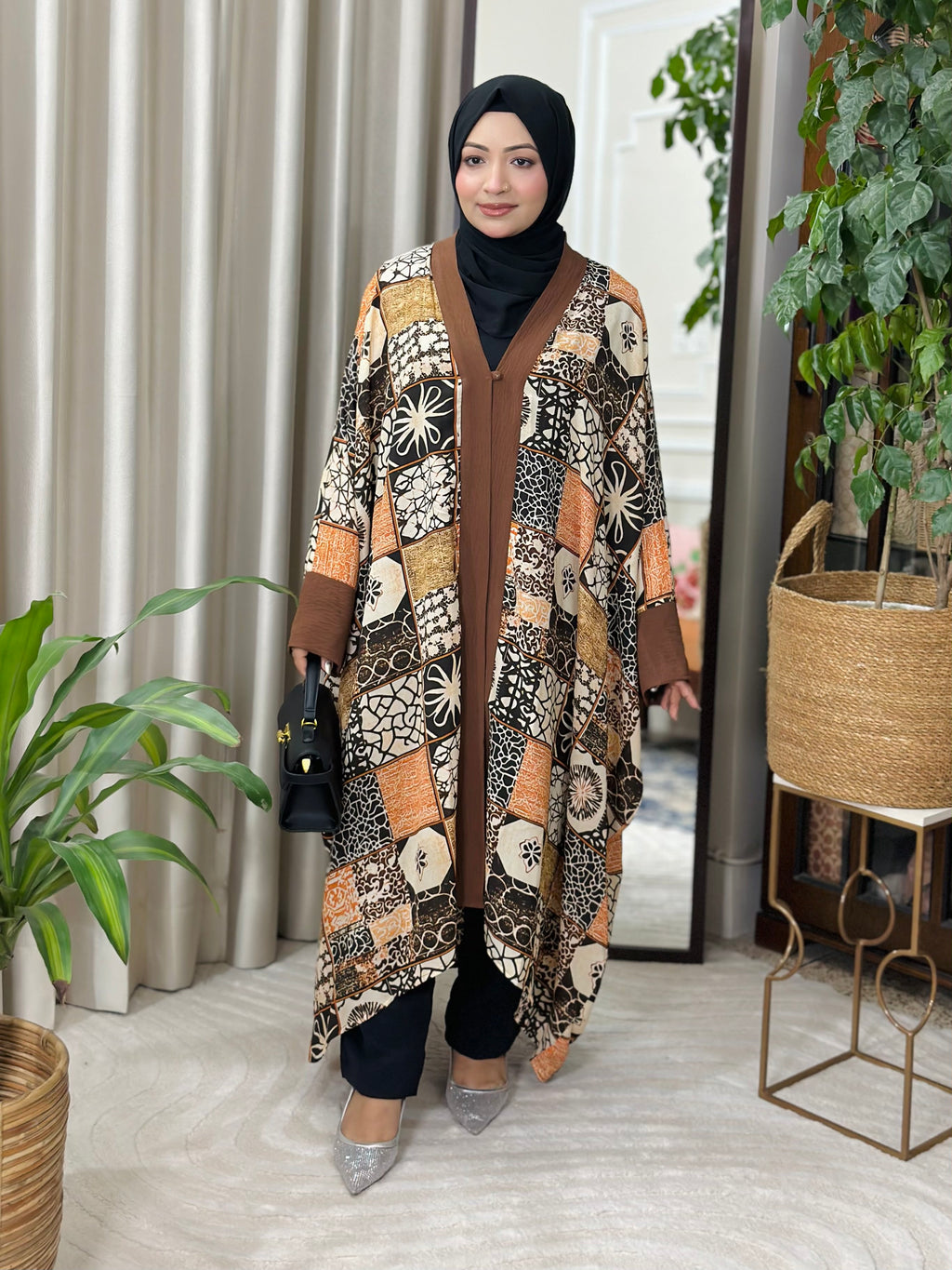 Comfortable Modest Cape |CMC 06